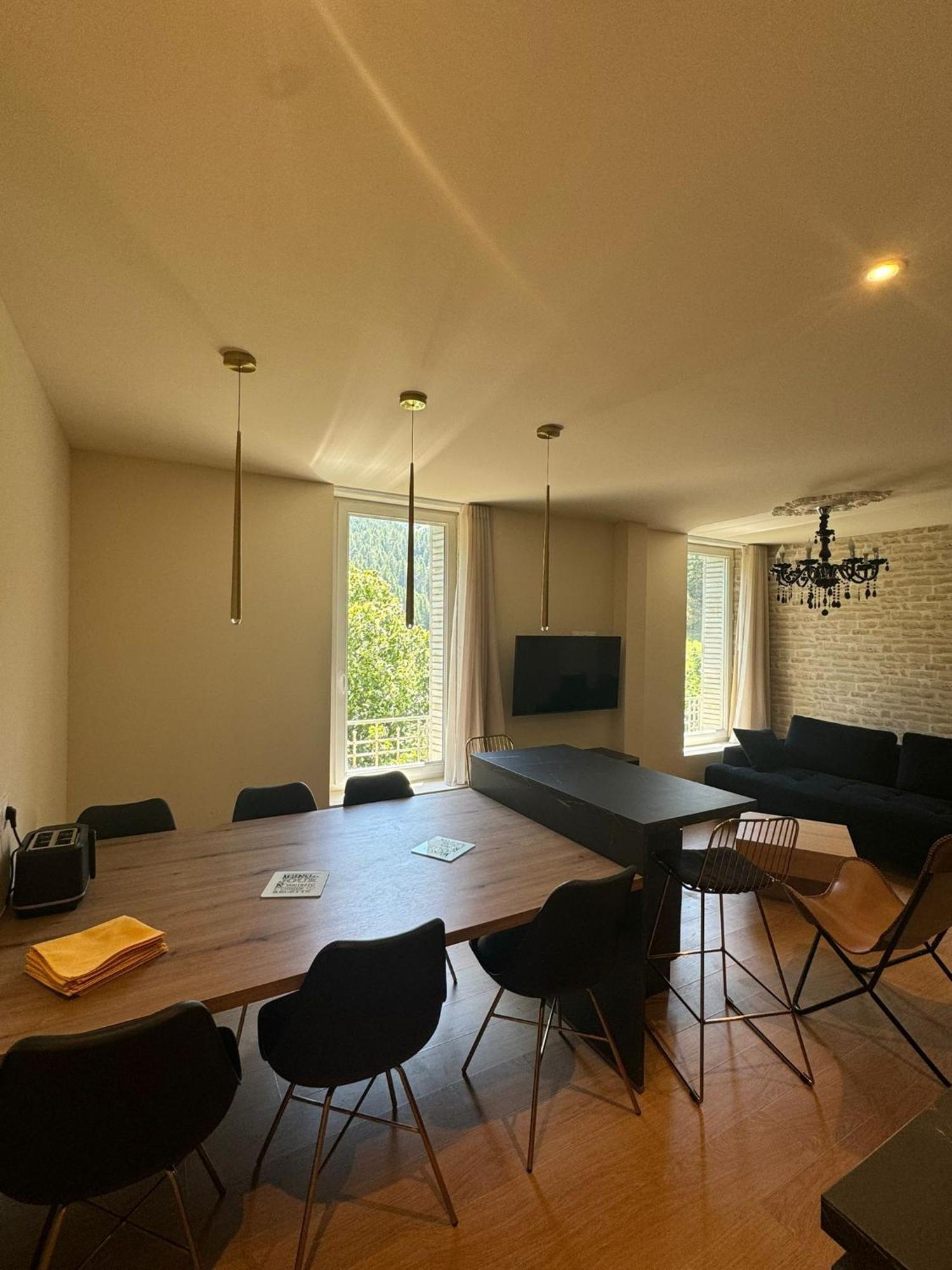 Appartements Confortables Avec Vue Montagne - Residence Villa Belle Fleur Château-Ville-Vieille Esterno foto