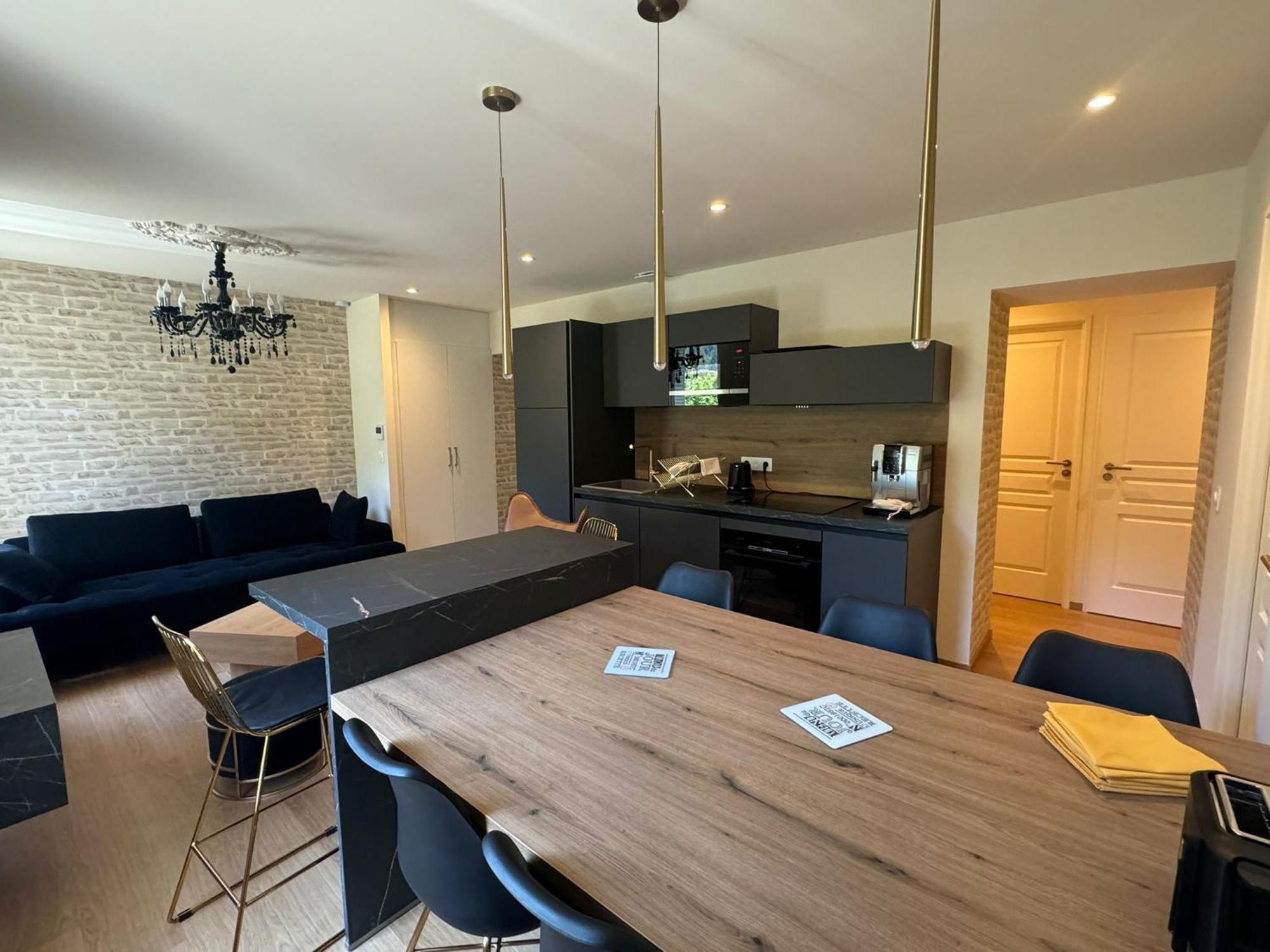 Appartements Confortables Avec Vue Montagne - Residence Villa Belle Fleur Château-Ville-Vieille Esterno foto