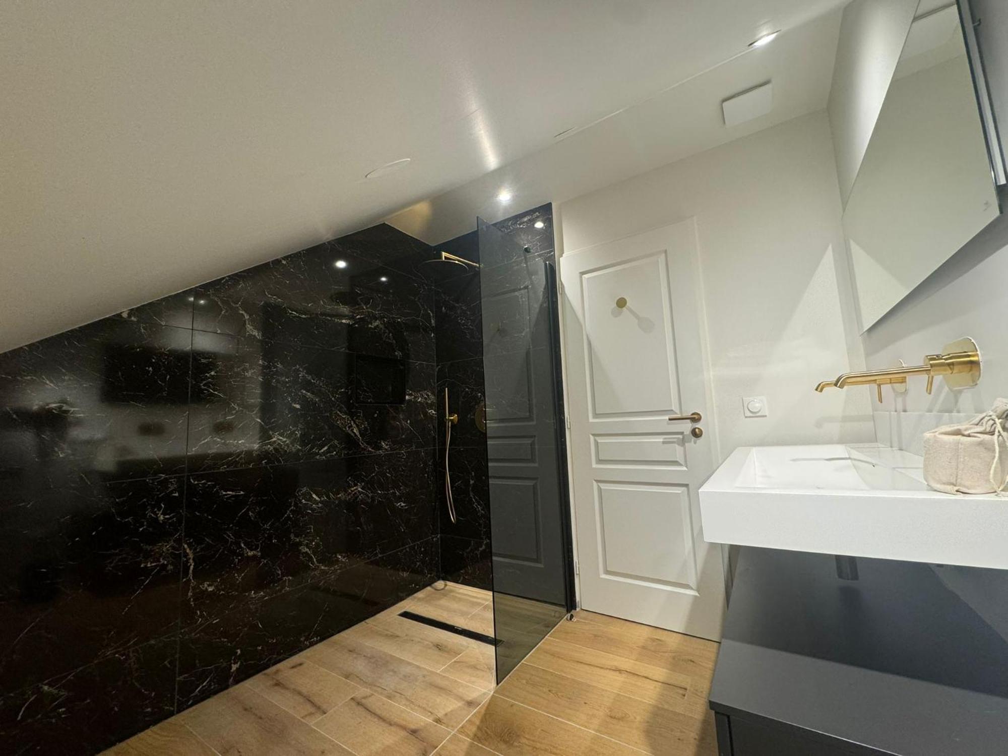 Appartements Confortables Avec Vue Montagne - Residence Villa Belle Fleur Château-Ville-Vieille Esterno foto