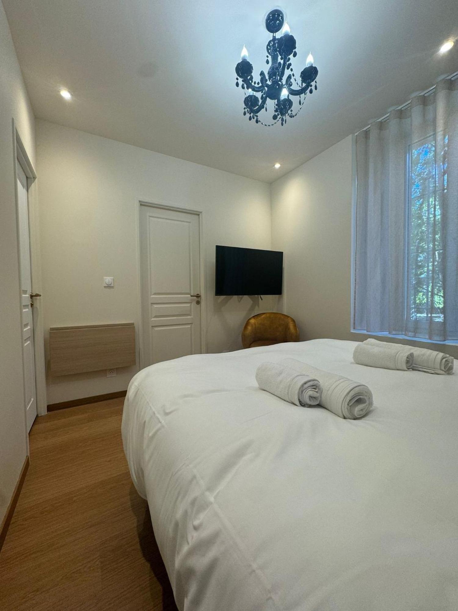 Appartements Confortables Avec Vue Montagne - Residence Villa Belle Fleur Château-Ville-Vieille Esterno foto
