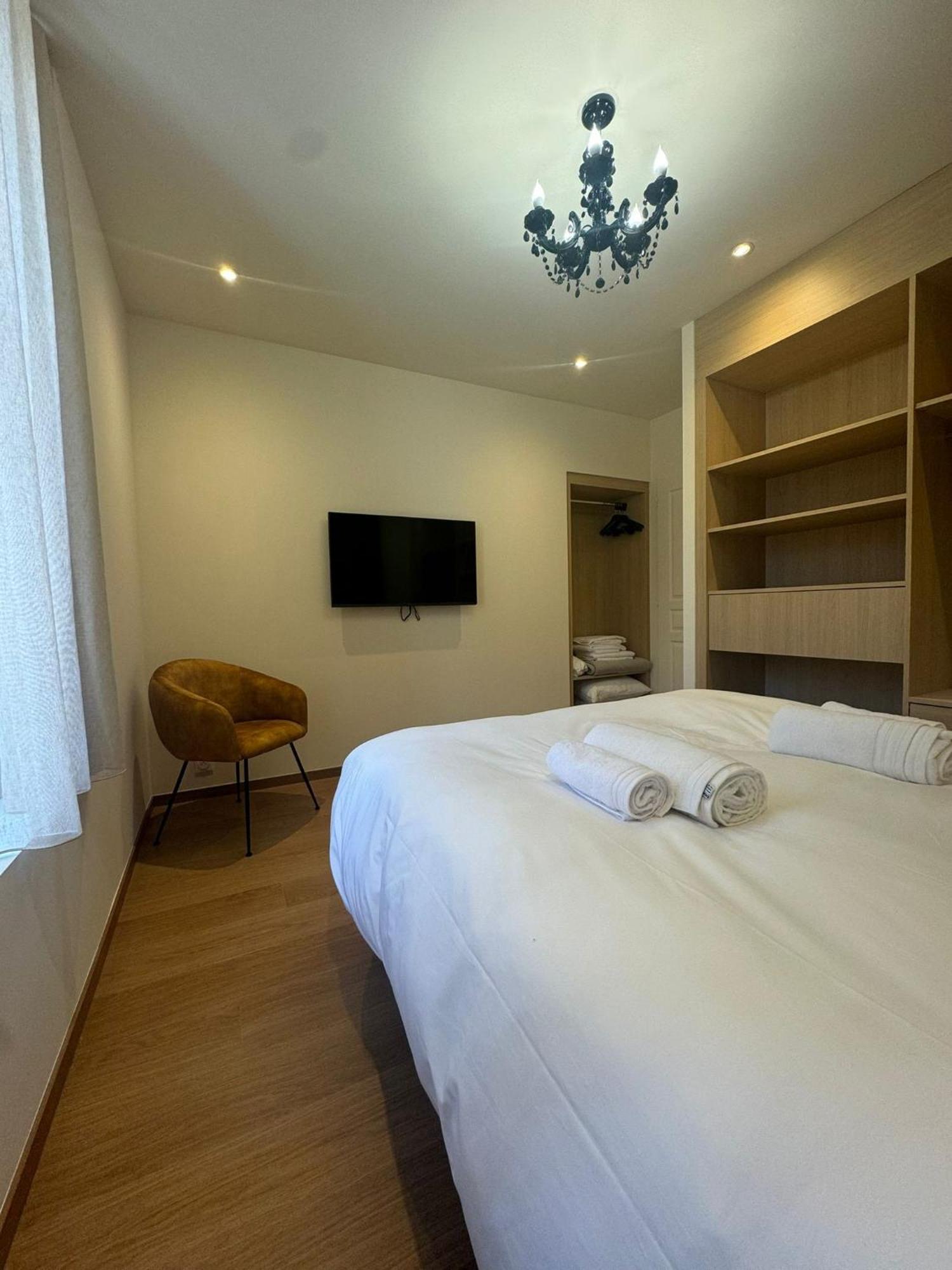 Appartements Confortables Avec Vue Montagne - Residence Villa Belle Fleur Château-Ville-Vieille Esterno foto