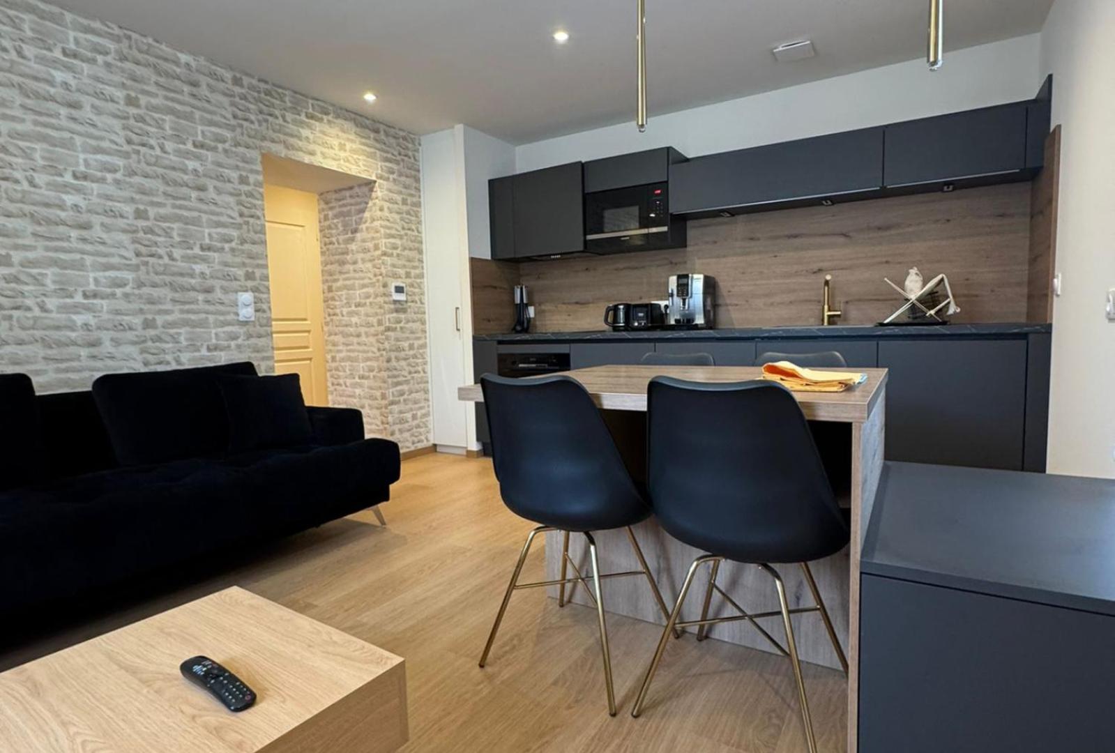 Appartements Confortables Avec Vue Montagne - Residence Villa Belle Fleur Château-Ville-Vieille Esterno foto